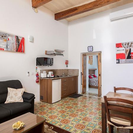 Quayside Apartments Marsaxlokk Exterior foto
