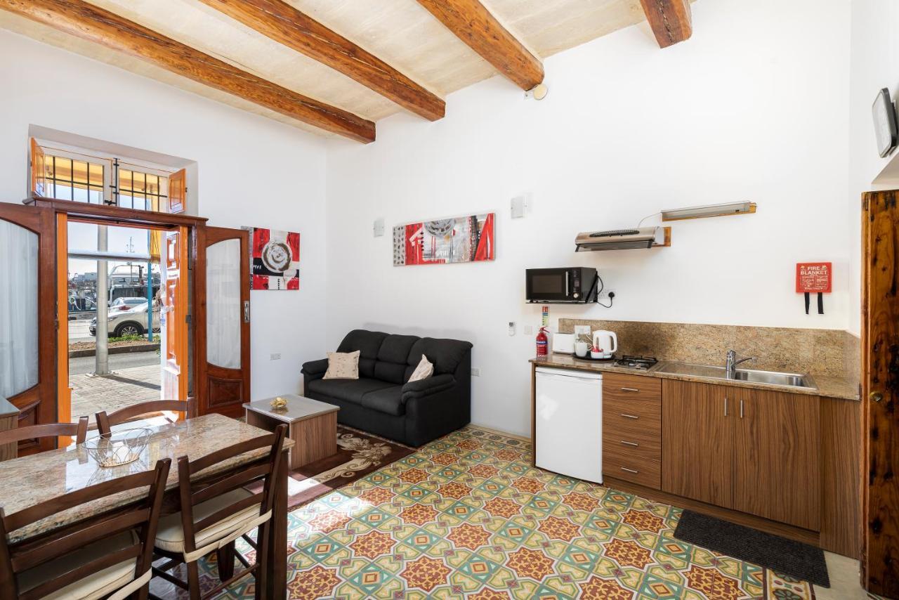 Quayside Apartments Marsaxlokk Exterior foto