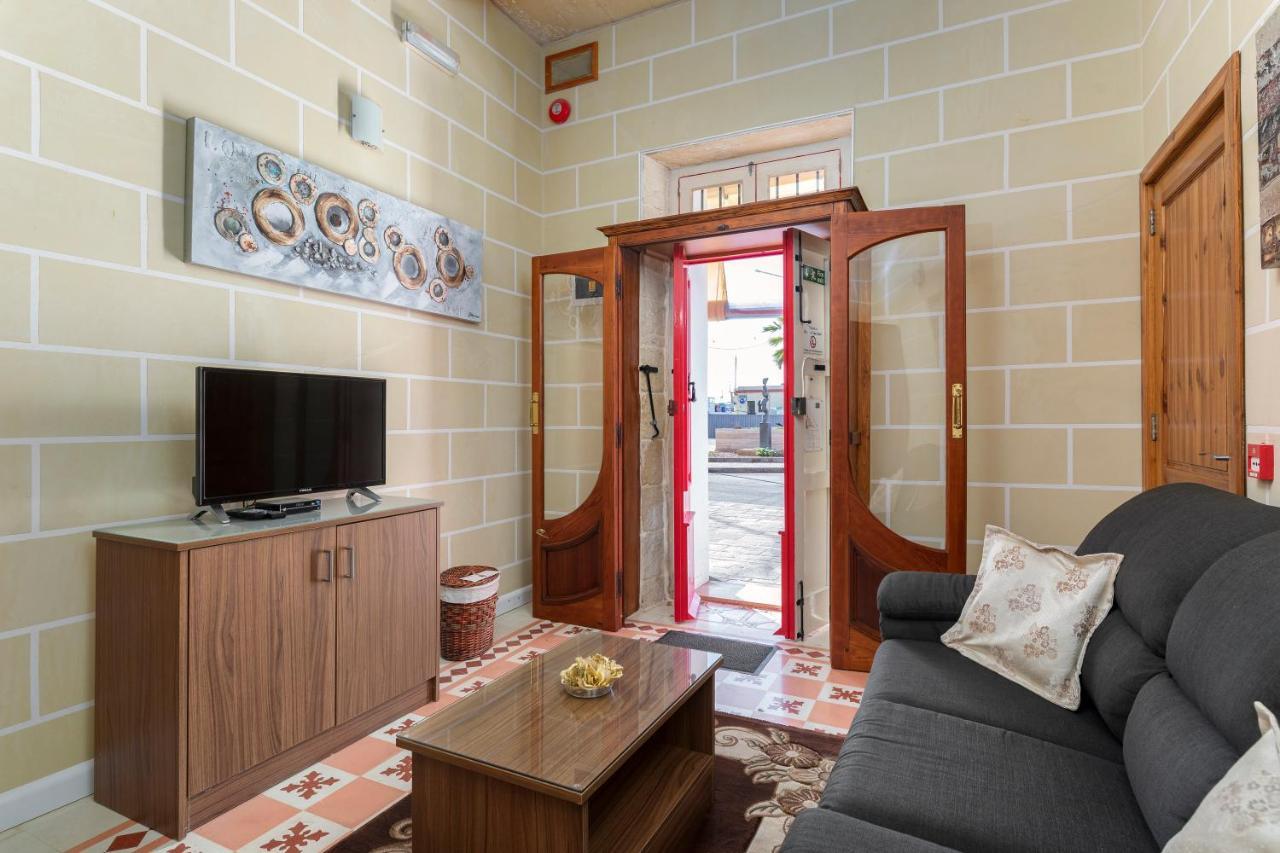 Quayside Apartments Marsaxlokk Exterior foto