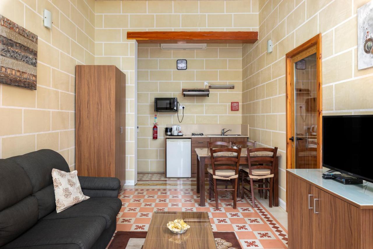 Quayside Apartments Marsaxlokk Exterior foto