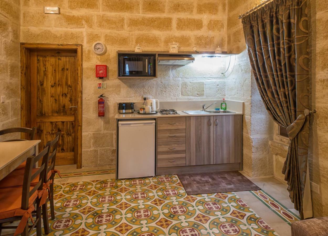 Quayside Apartments Marsaxlokk Exterior foto