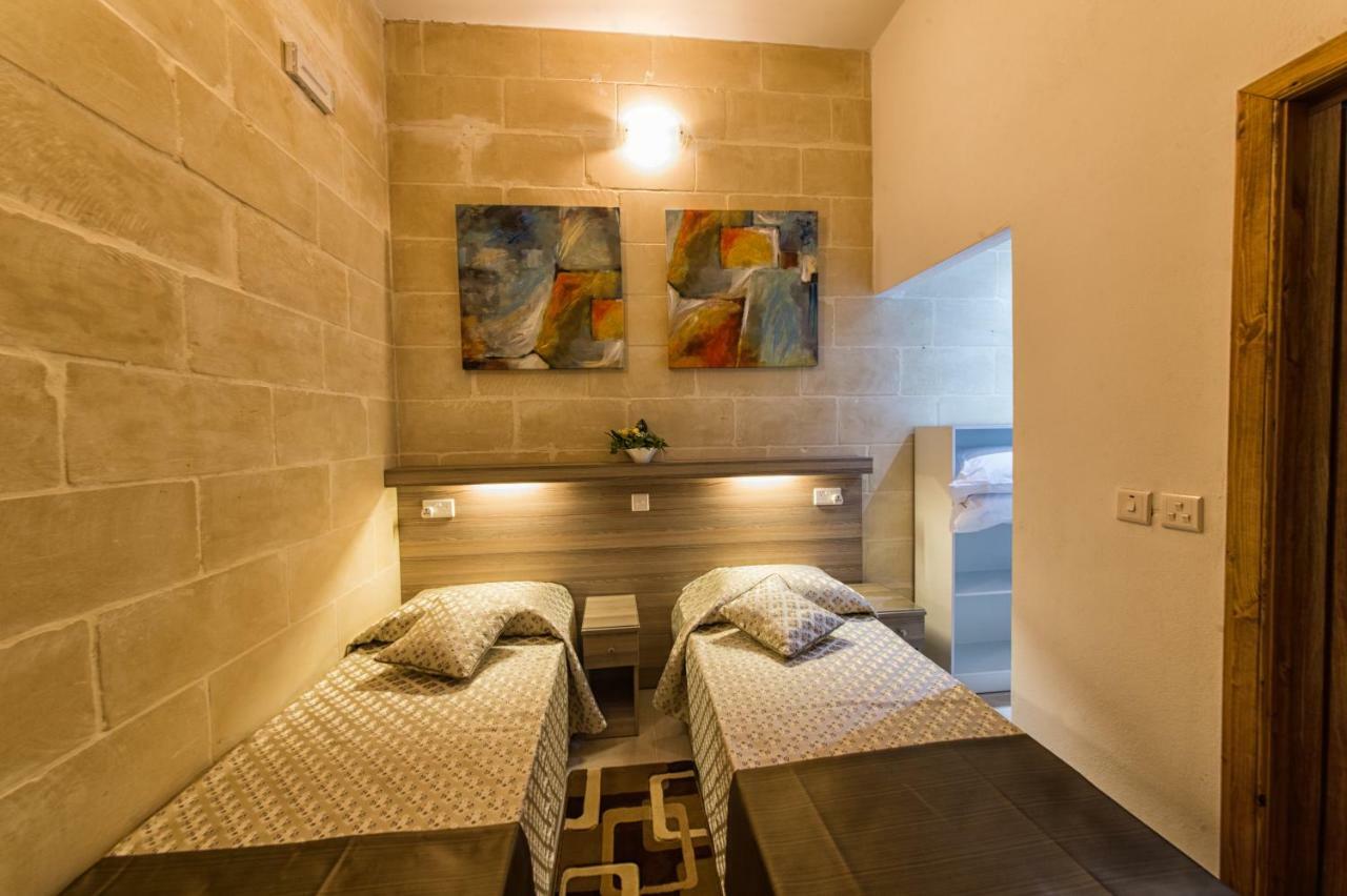 Quayside Apartments Marsaxlokk Exterior foto